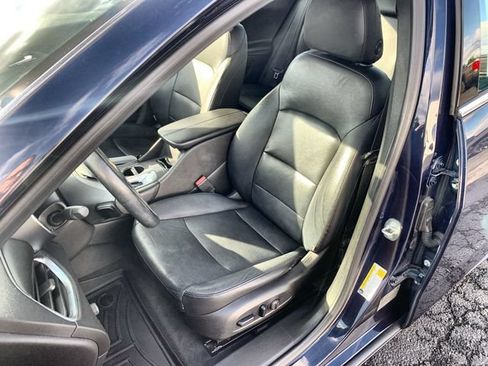 Used 2016 Chevrolet Malibu LT w/ Leather Package FWD image 18