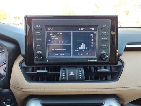 Used 2021 Toyota RAV4 XLE Premium AWD/4WD image 12