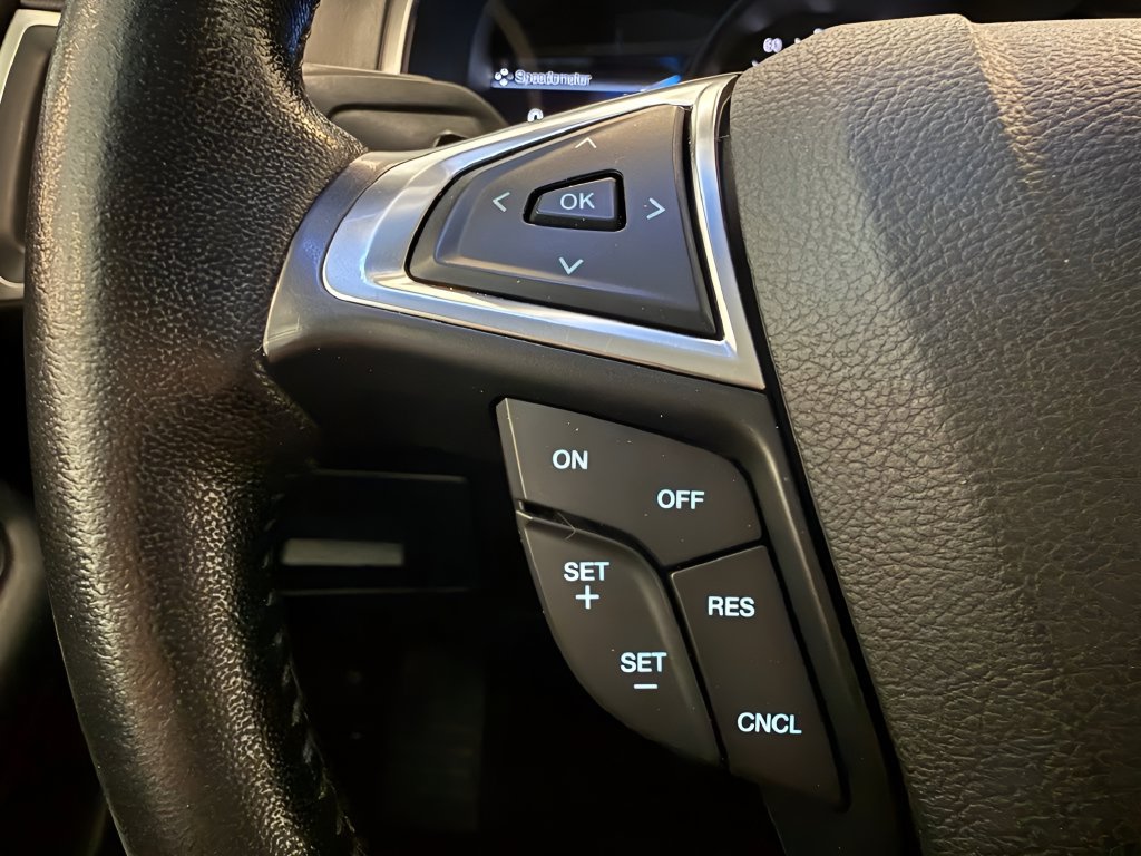 Used 2016 Ford Edge SEL w/ Equipment Group 201A AWD/4WD image 20