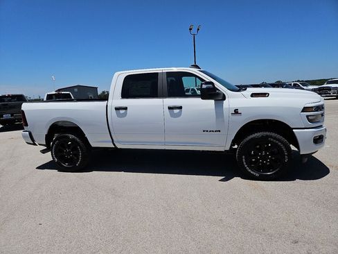 New 2026 RAM 2500 Lone Star AWD/4WD image 9