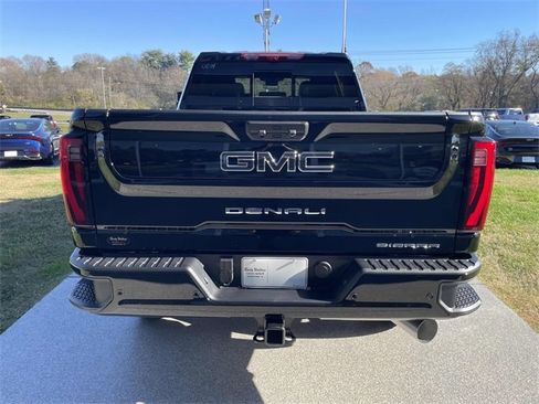 New 2026 GMC Sierra 2500 Denali Ultimate image 7