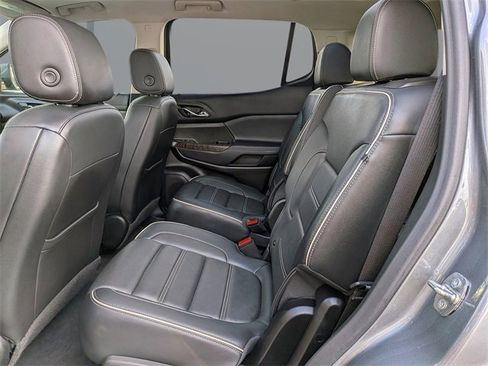 Used 2022 GMC Acadia Denali w/ Denali Technology Package image 13