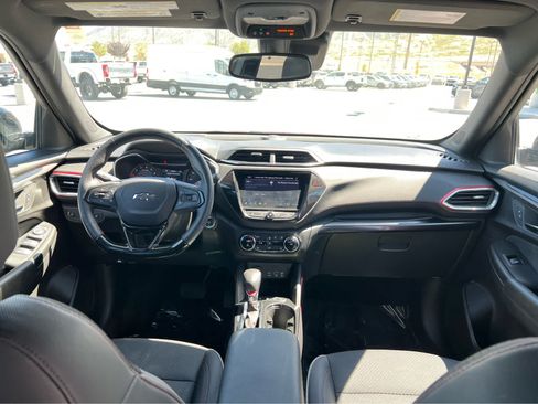 Used 2023 Chevrolet TrailBlazer RS w/ Convenience Package AWD/4WD image 24