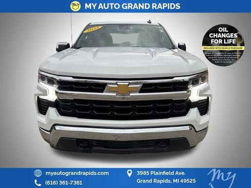 Used 2023 Chevrolet Silverado 1500 LT w/ Work Truck Package image 2