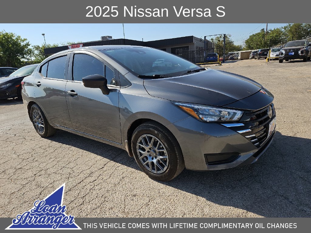 Used 2025 Nissan Versa S FWD image 1