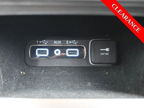 Used 2022 Jeep Grand Cherokee Laredo X image 35