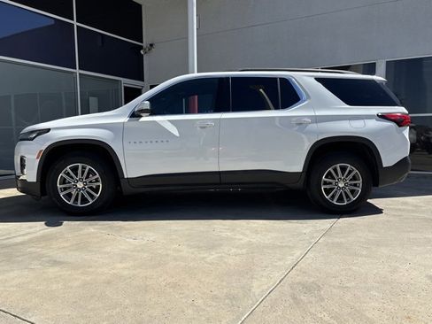 Used 2023 Chevrolet Traverse LT image 6