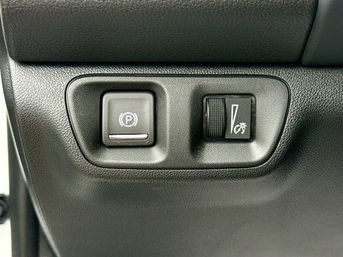 Used 2023 GMC Acadia SLT AWD/4WD image 12