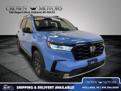 Used 2025 Honda Pilot TrailSport