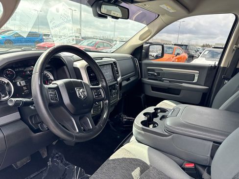 Used 2019 RAM 1500 Classic SLT w/ Luxury Group AWD/4WD image 11