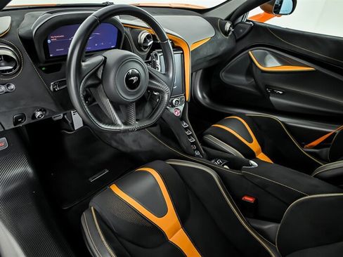 Used 2022 McLaren 720S Performance RWD image 16