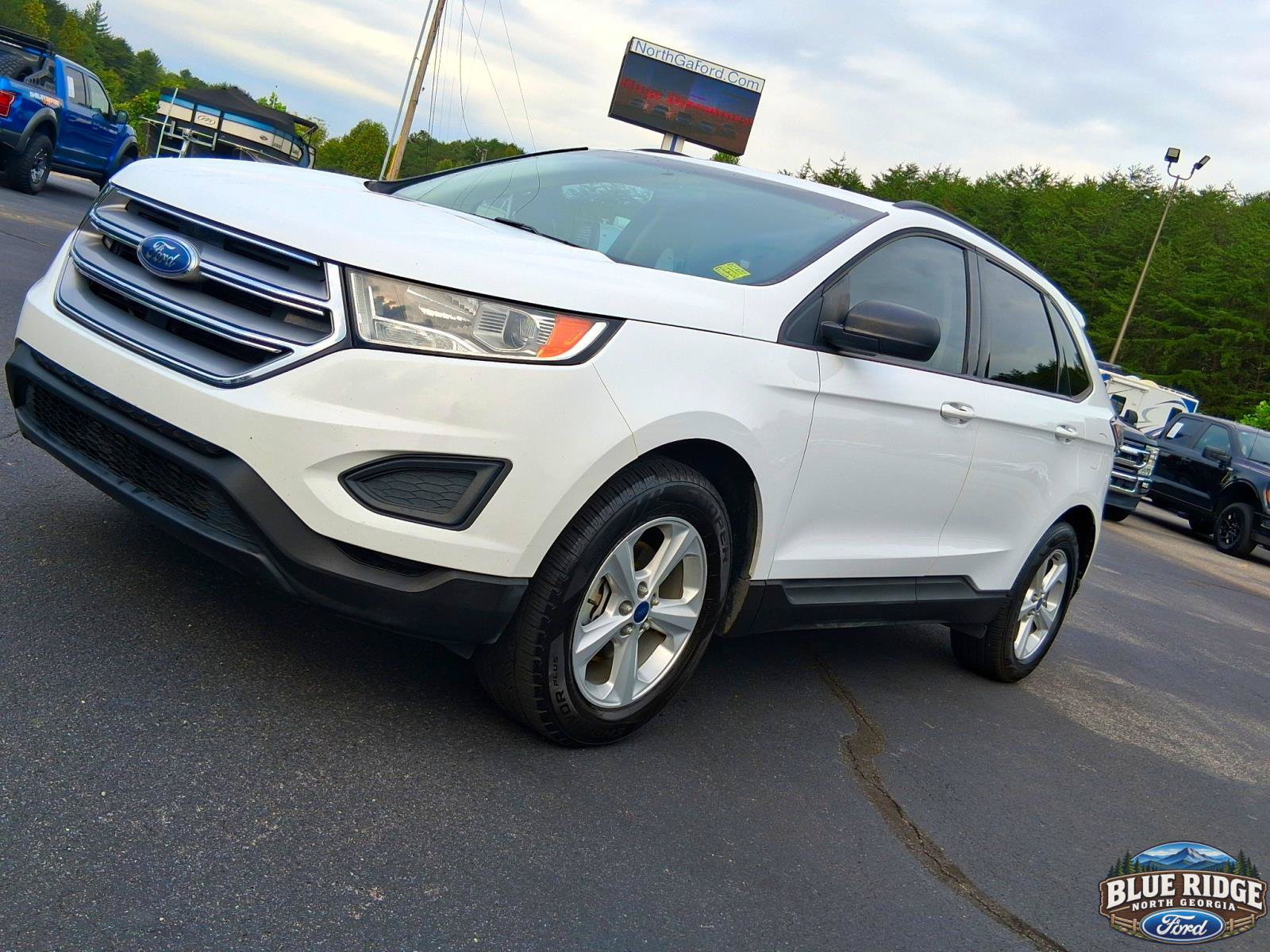 Used 2016 Ford Edge SE FWD image 25