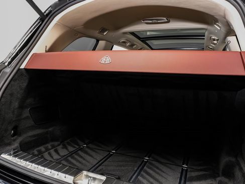 Used 2024 Mercedes-Benz Maybach GLS 600 4MATIC image 48