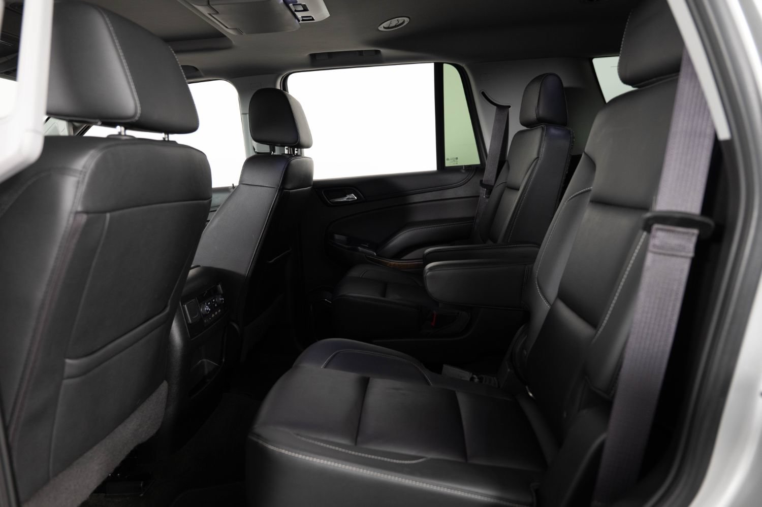 Used 2017 Chevrolet Tahoe LT w/ LT Signature Package AWD/4WD image 18