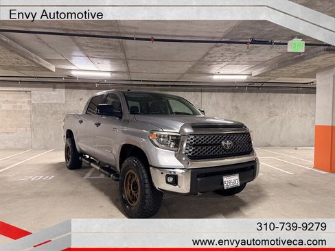 Used 2018 Toyota Tundra SR5 w/ TRD Off Road Package image 6
