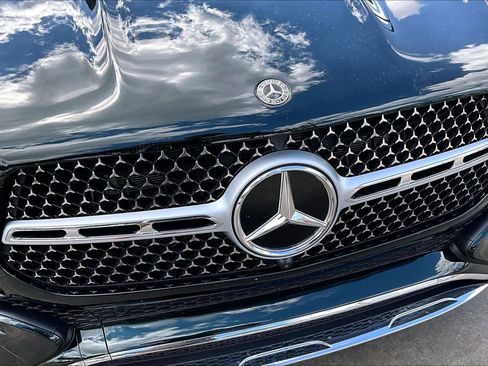 Used 2025 Mercedes-Benz GLE 350 4MATIC image 29