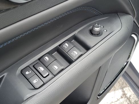 New 2026 Jeep Compass Latitude image 60