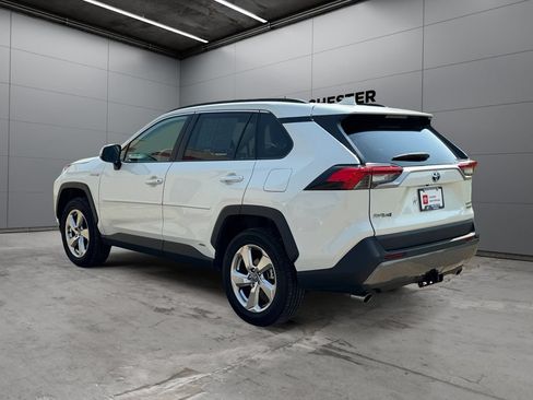 Used 2021 Toyota RAV4 Limited AWD/4WD image 3