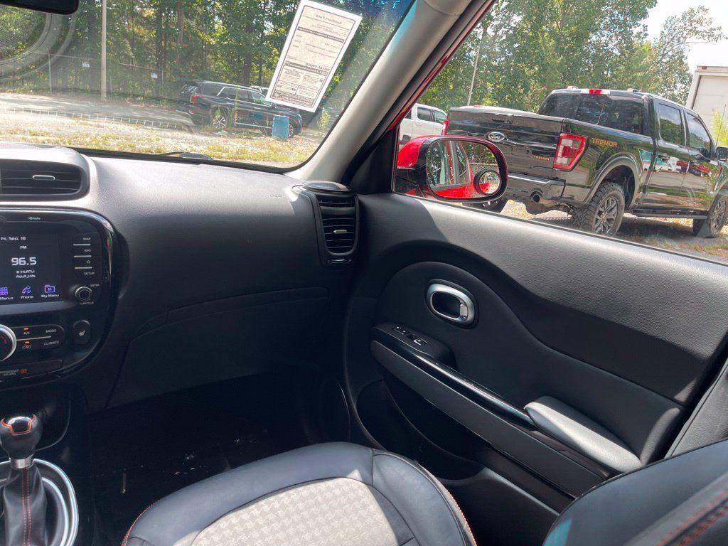 Used 2018 Kia Soul ! w/ Tech Package FWD image 11