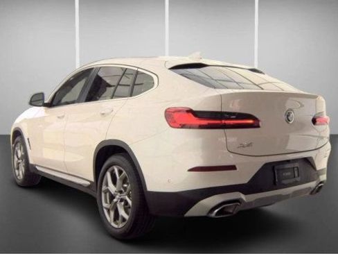Used 2025 BMW X4 xDrive30i AWD/4WD image 4