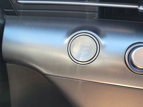 New 2026 Hyundai Kona SE image 8