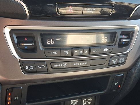 Used 2023 Honda Passport EX-L image 16