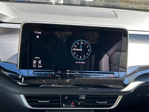 New 2026 Volkswagen Atlas Cross Sport SE image 14