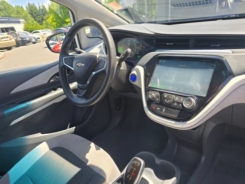 Used 2020 Chevrolet Bolt LT FWD image 10