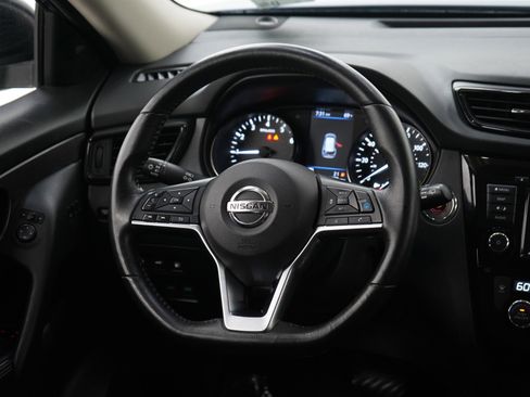 Used 2019 Nissan Rogue SV w/ Premium Package AWD/4WD image 14