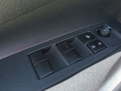 Used 2023 Toyota Corolla LE FWD image 12