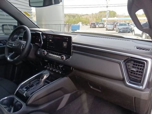 Used 2024 GMC Canyon Elevation w/ Convenience Package image 34