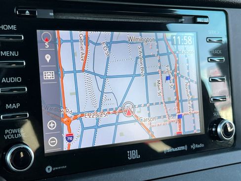 Certified 2020 Toyota Sienna Limited image 18