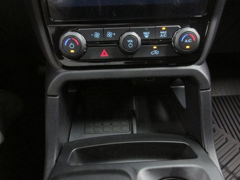 New 2025 Ford Ranger XLT w/ Equipment Group 301A High AWD/4WD image 37