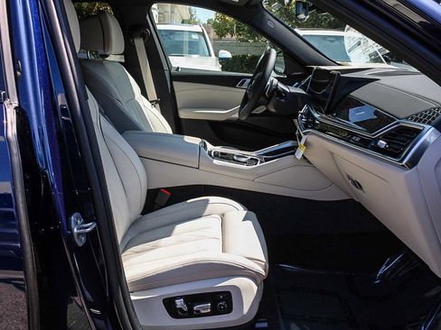 New 2026 BMW X6 xDrive40i image 16