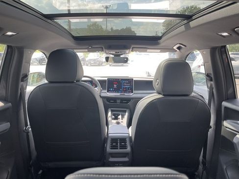 New 2026 Volkswagen Tiguan SE R-Line AWD/4WD image 10