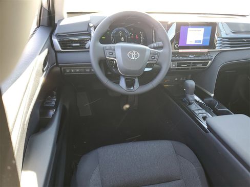 New 2026 Toyota Camry LE image 11