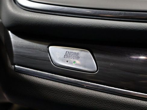 Used 2024 Buick Enclave Essence w/ Experience Buick Package image 29