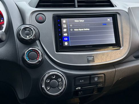 Used 2013 Honda Fit image 24