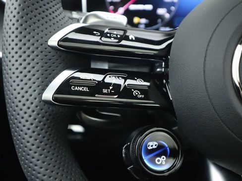 New 2026 Mercedes-Benz GLC 43 AMG 4MATIC image 12