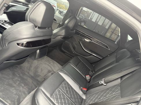 Used 2020 Audi S8 L image 15