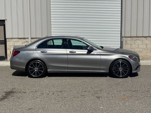 Used 2019 Mercedes-Benz C 300 Sedan image 2