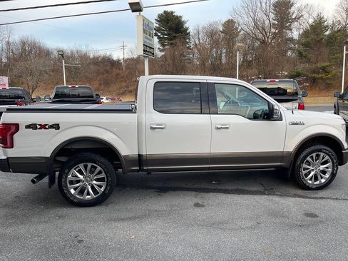Used 2015 Ford F150 Lariat w/ Equipment Group 502A Luxury image 11