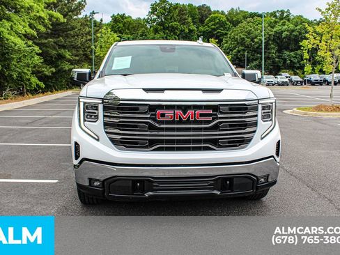 Used 2025 GMC Sierra 1500 SLT RWD image 10