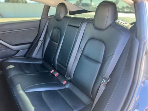 Used 2019 Tesla Model 3 Standard Range Plus image 13