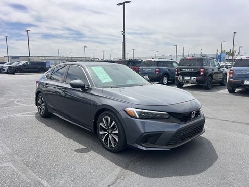 Used 2024 Honda Civic EX-L image 3