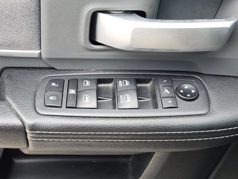Used 2019 RAM 3500 Big Horn AWD/4WD image 30