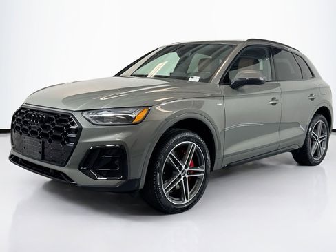Used 2024 Audi Q5 e Premium Plus image 1