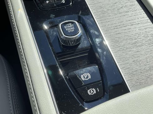 New 2026 Volvo XC90 B6 Ultra image 21