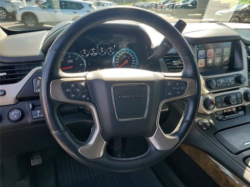 Used 2017 GMC Yukon Denali w/ Open Road Package AWD/4WD image 25