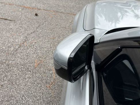 Used 2019 BMW 750i xDrive w/ Executive Package AWD/4WD image 10